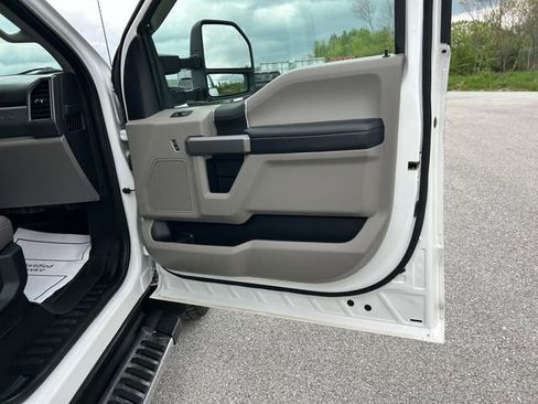 Used 2020 Ford F350 XLT w/ XLT Value Package AWD/4WD image 22