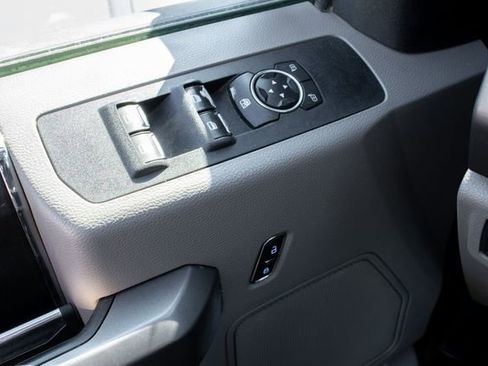 Used 2019 Ford F550 4x4 SuperCab Super Duty image 15