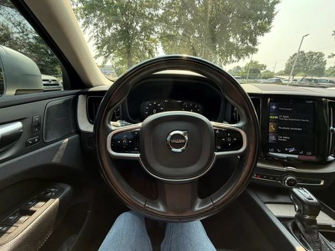 Used 2019 Volvo XC60 T5 Inscription w/ Protection Package Premier FWD image 21