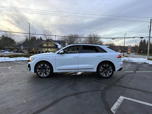 Used 2025 Audi Q8 Premium w/ Black Optic Package image 4