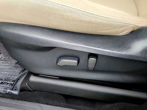 Used 2022 Subaru Ascent Premium w/ Convenience Package AWD/4WD image 11
