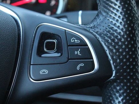 Used 2017 Mercedes-Benz E 300 4MATIC image 15