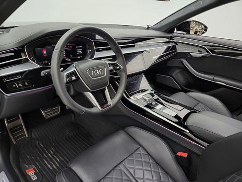 Used 2022 Audi S8 AWD/4WD image 12