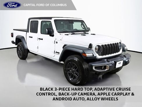 Used 2025 Jeep Gladiator Sport AWD/4WD image 1