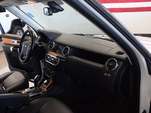Used 2012 Land Rover LR4 HSE LUX AWD/4WD image 16