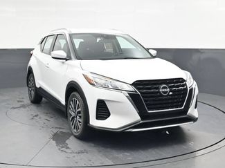 Used 2023 Nissan Kicks SV FWD video 2