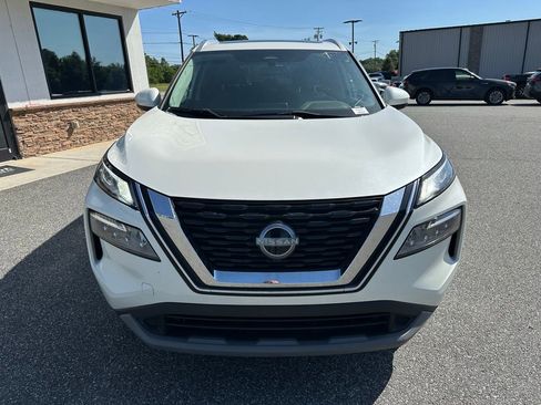 Used 2023 Nissan Rogue SV w/ SV Premium B Package FWD image 10