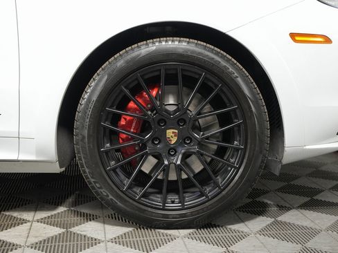 Certified 2023 Porsche Cayenne GTS image 43