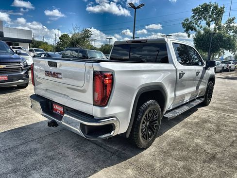Certified 2024 GMC Sierra 1500 SLT AWD/4WD image 11