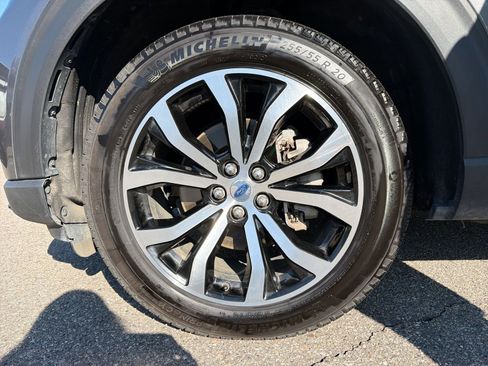 Used 2025 Ford Explorer ST-Line AWD/4WD image 18