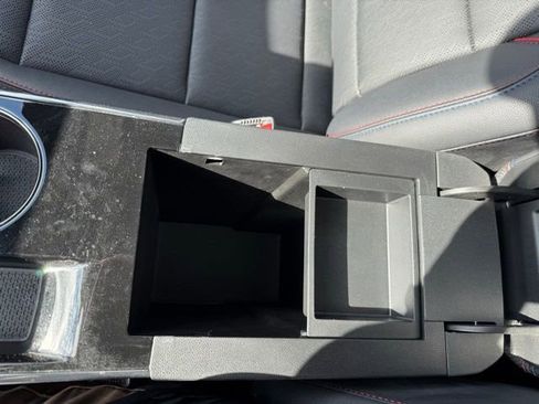 Used 2025 Chevrolet Equinox RS w/ Safety and Technology Package image 29