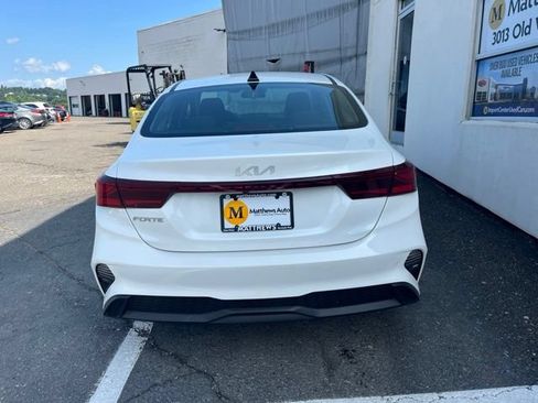 Certified 2023 Kia Forte LXS FWD image 4