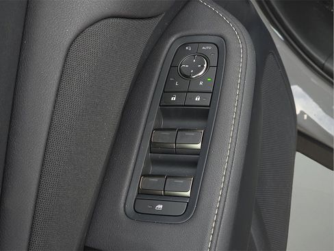 New 2026 Lexus TX 500h AWD image 17