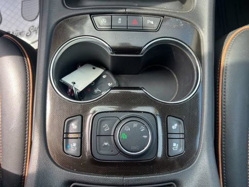 Used 2023 GMC Acadia AT4 w/ Technology Package AWD/4WD image 34