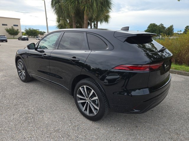 Used 2026 Jaguar F-PACE R-Dynamic S AWD/4WD image 3