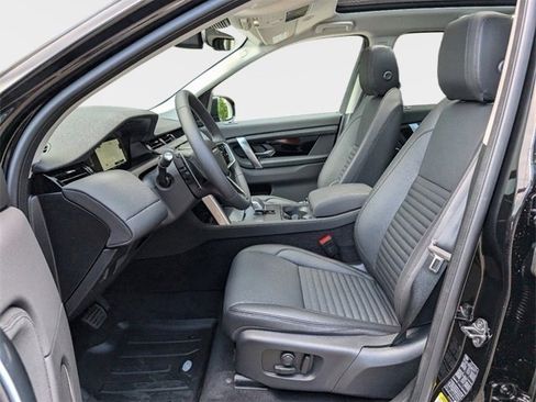 Used 2024 Land Rover Discovery Sport S image 8