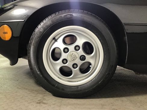 Used 1987 Porsche 924 S RWD image 11