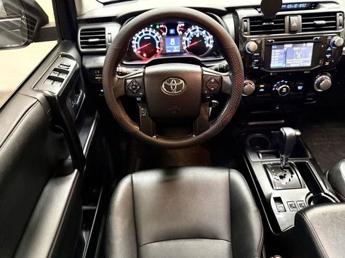 Used 2014 Toyota 4Runner Trail Premium AWD/4WD image 2