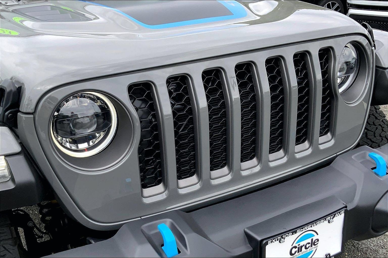 Certified 2023 Jeep Wrangler Unlimited Rubicon 4xe w/ Cold Weather Group AWD/4WD image 26