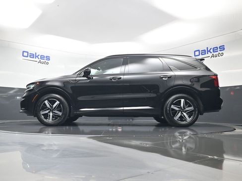 Certified 2023 Kia Sorento S image 42