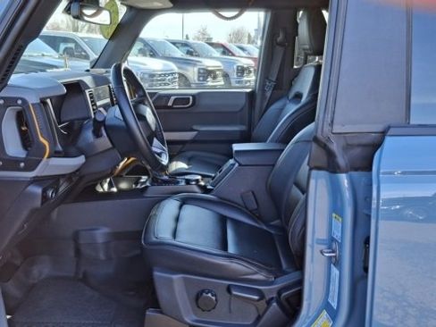 Used 2023 Ford Bronco Badlands w/ Sasquatch Package image 3