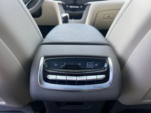 Used 2024 Cadillac XT6 Premium Luxury w/ Technology Package AWD/4WD image 24