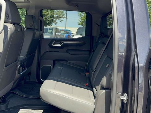 Used 2026 GMC Sierra 1500 SLT w/ SLT Premium Plus Package AWD/4WD image 19