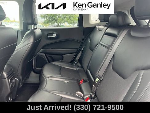 Used 2019 Jeep Compass Latitude AWD/4WD image 10