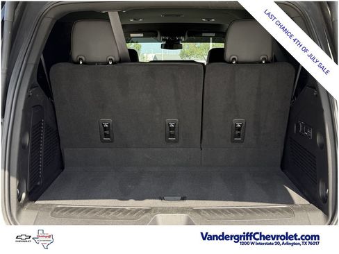 Used 2024 Chevrolet Tahoe LT w/ Luxury Package RWD image 30