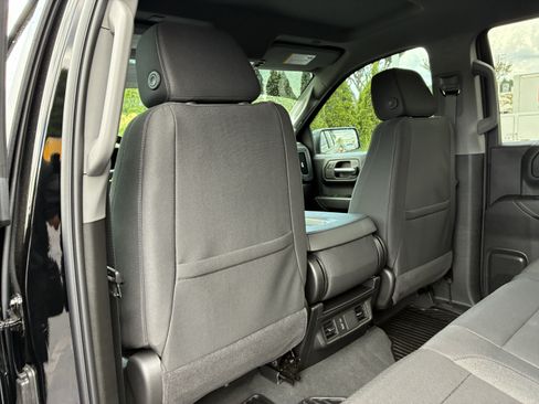 Used 2026 Chevrolet Silverado 1500 Custom AWD/4WD image 16