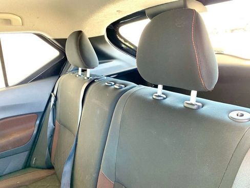 Used 2020 Nissan Kicks SR image 13