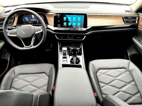 New 2026 Volkswagen Atlas SE FWD image 20