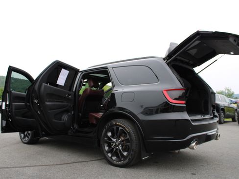 Used 2023 Dodge Durango R/T AWD/4WD image 16