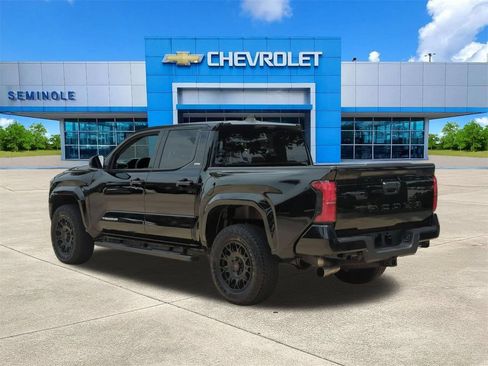 Used 2026 Toyota Tacoma SR5 RWD image 3