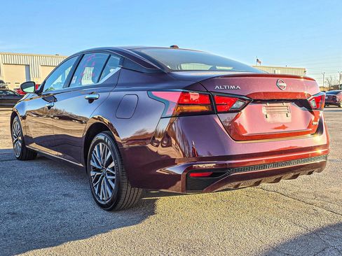 Used 2025 Nissan Altima 2.5 SV image 4