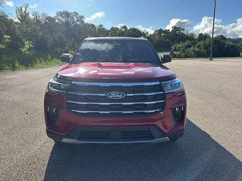 New 2027 Ford Explorer Active w/ Active Comfort Package AWD/4WD image 7