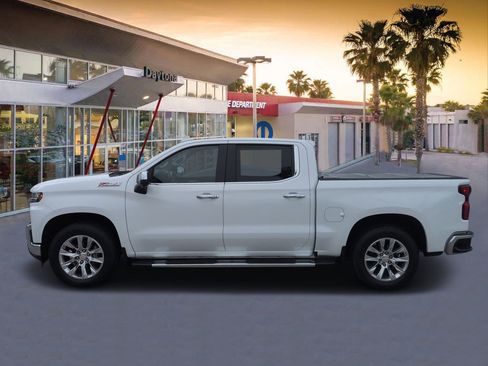 Used 2021 Chevrolet Silverado 1500 LTZ w/ LTZ Premium Package AWD/4WD image 6