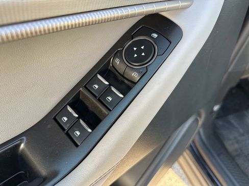 New 2026 Ford Explorer Active w/ Active Comfort Package image 11