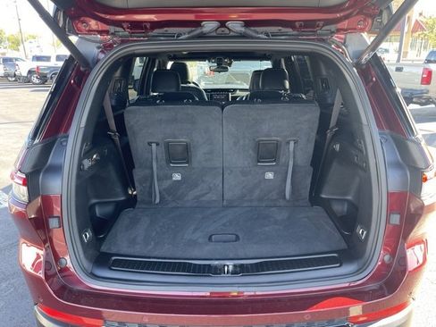 Used 2023 Jeep Grand Cherokee L Altitude image 7
