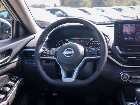 New 2025 Nissan Altima 2.5 SR w/ SR Premium Package image 19