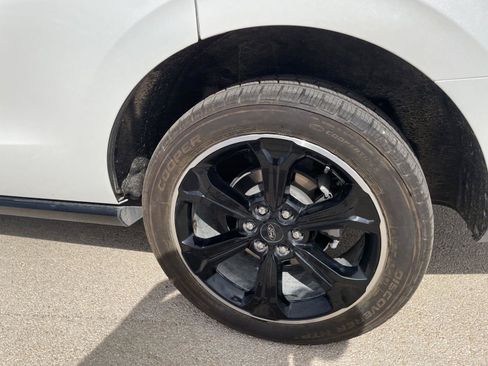Used 2023 Ford Expedition Limited AWD/4WD image 36