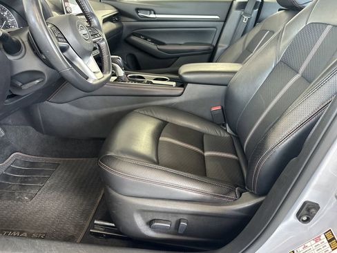 Used 2024 Nissan Altima 2.5 SR image 13