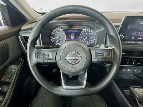 Used 2023 Nissan Rogue S AWD/4WD image 11