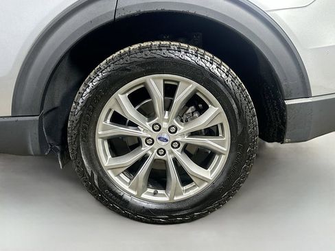 Used 2023 Ford Explorer Limited image 8