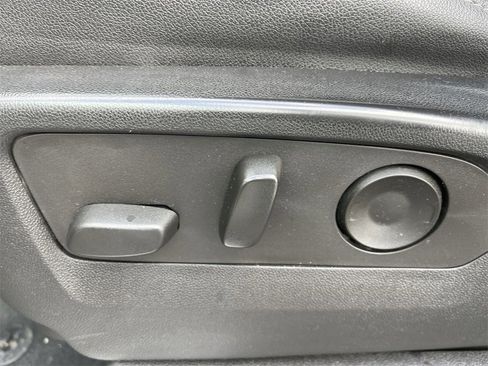 Used 2024 Chevrolet Silverado 2500 LTZ image 12