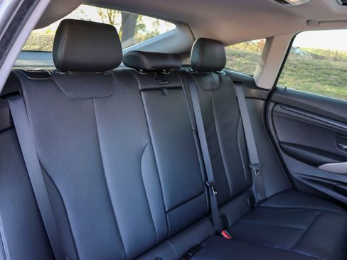 Used 2014 BMW 328i Gran Turismo xDrive image 19