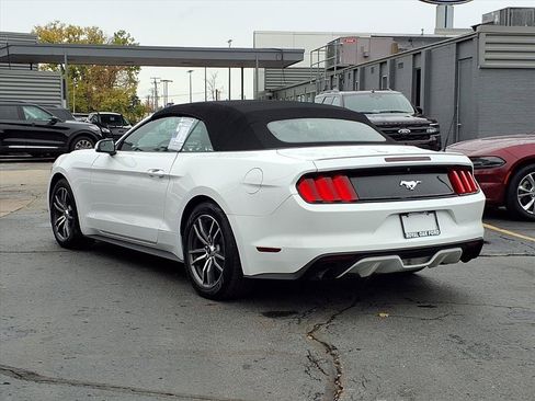 Used 2017 Ford Mustang Premium image 20