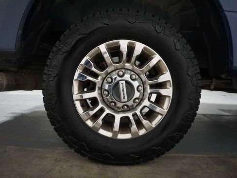 Used 2020 Ford F250 XLT w/ XLT Premium Package image 9