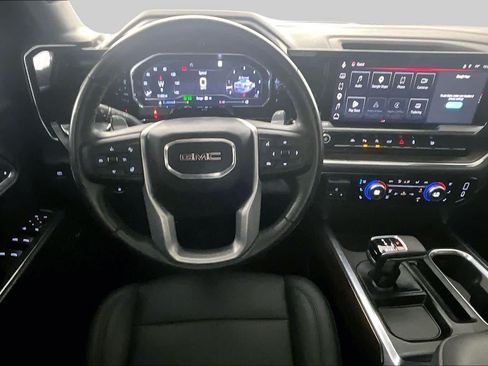 Used 2023 GMC Sierra 1500 SLT AWD/4WD image 6