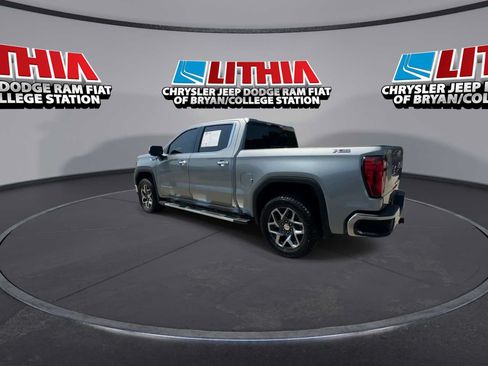 Used 2023 GMC Sierra 1500 SLT w/ SLT Premium Plus Package AWD/4WD image 6